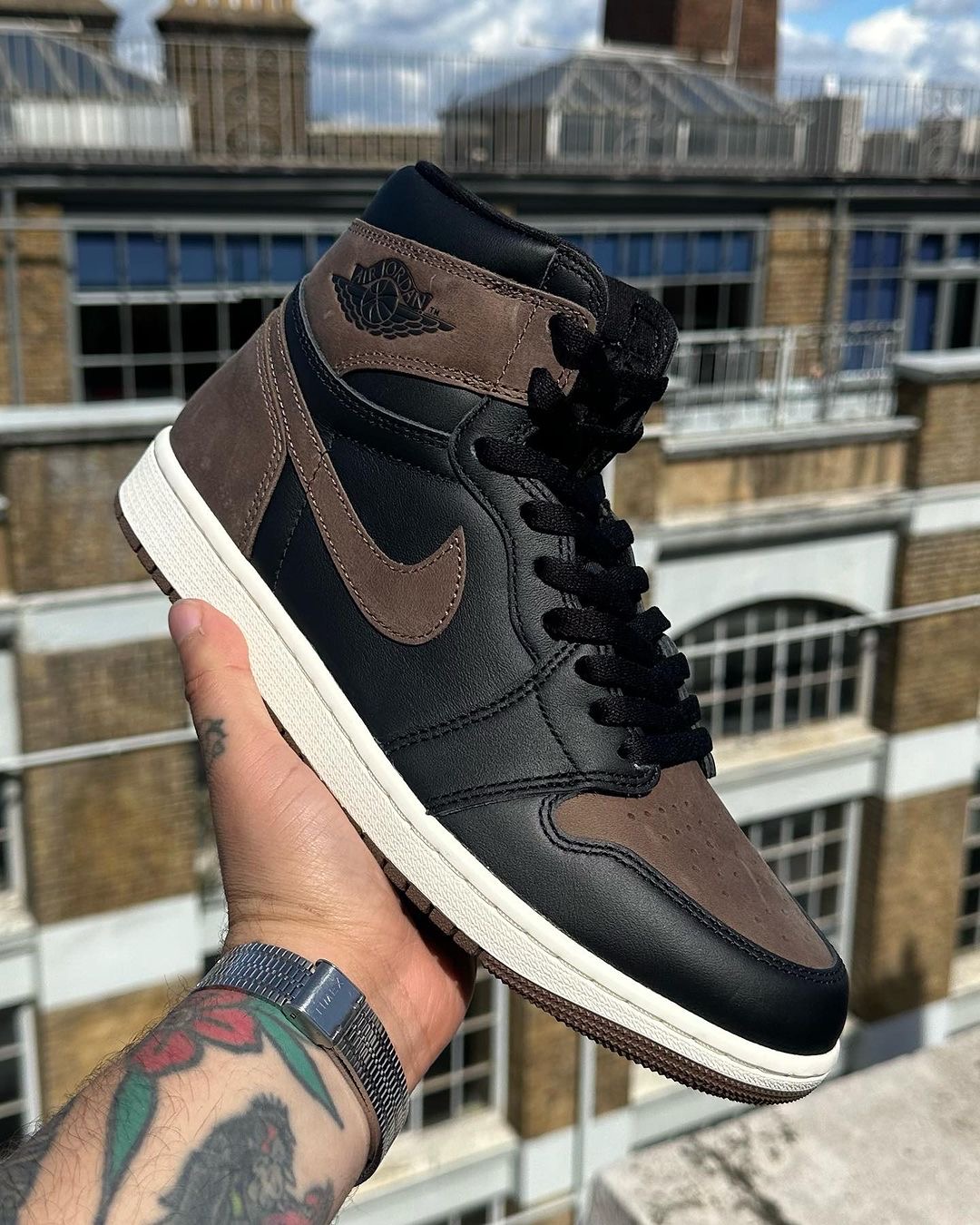 NIKEナイキジョーダン1 パロミノ27㎝