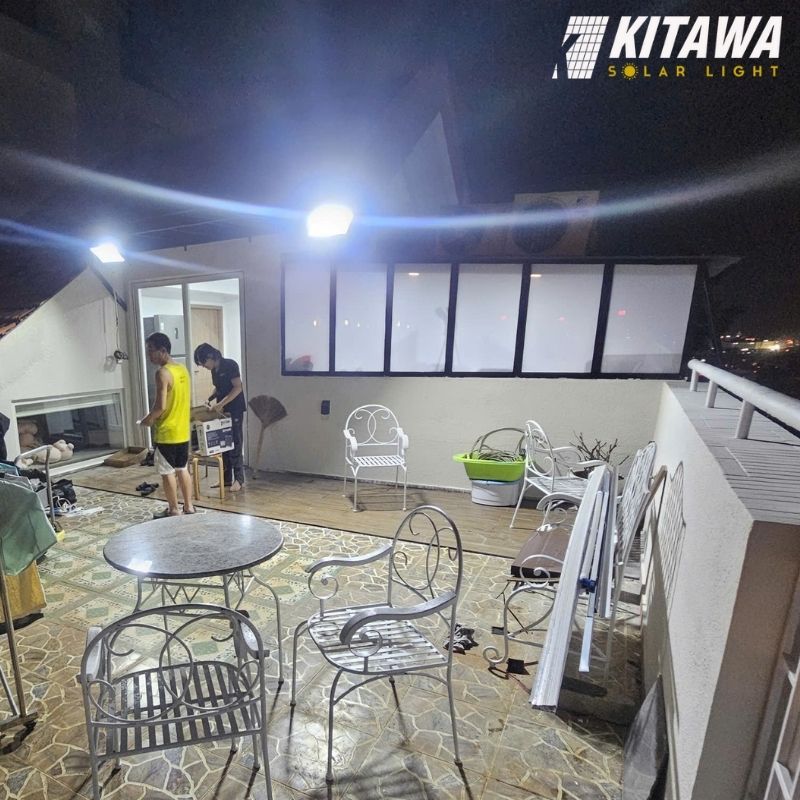 Bàn giao và lắp đặt đèn năng lượng mặt trời ở Bình Thạnh cho gia đình anh Tú