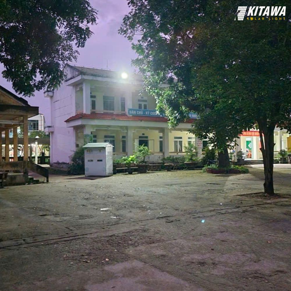 KITAWA bàn giao 50 đèn năng lượng mặt trời cho trường học tại Quảng Bình