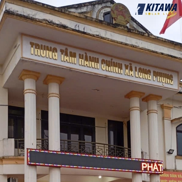 KITAWA bàn giao đèn năng lượng mặt trời cho trung tâm hành chính ở Quảng Ngãi