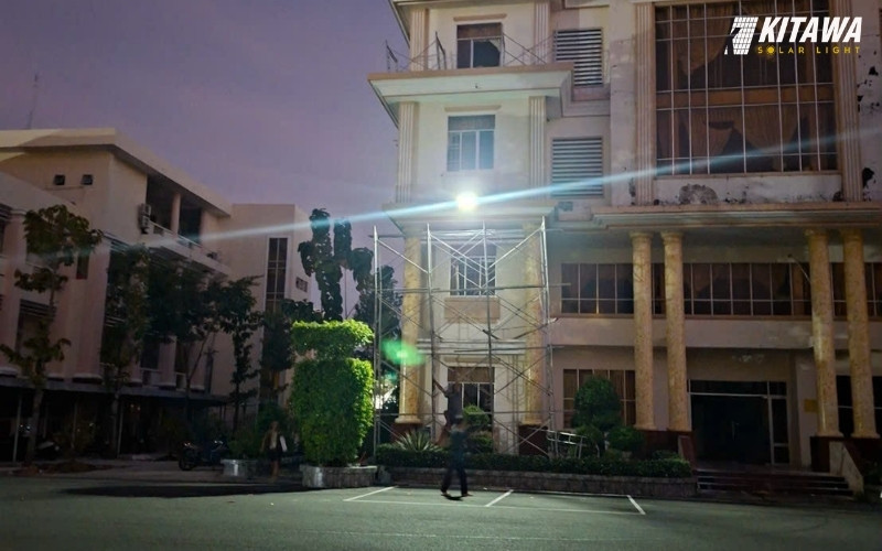 Có nên lắp đèn năng lượng mặt trời không