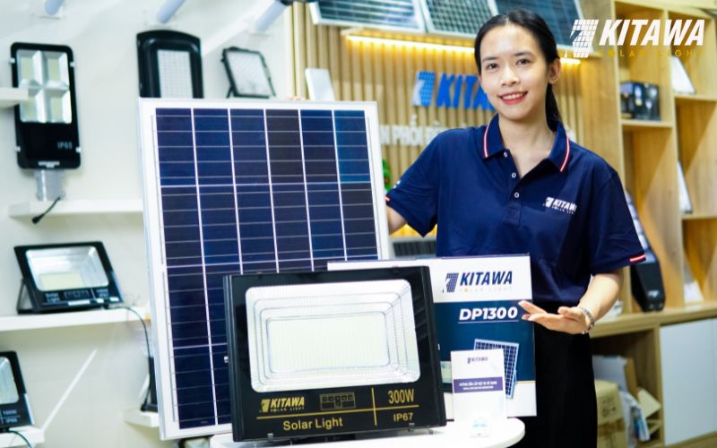 Đèn DP1300 dung lượng pin cao, tuổi thọ lâu bền