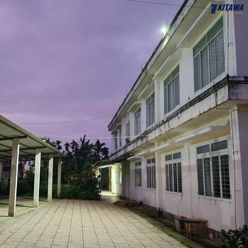 đèn năng lượng mặt trời cho trường học