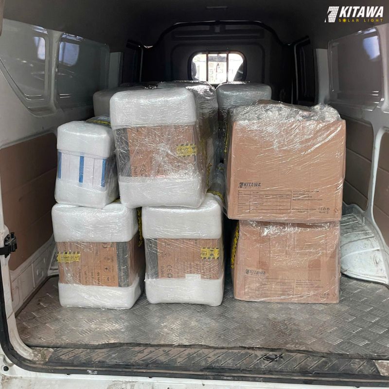 giao đèn năng lượng mặt trời cho xưởng may