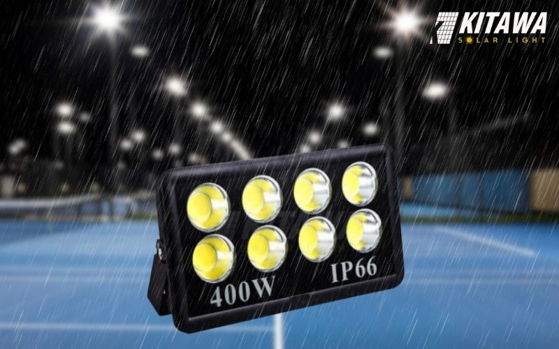 Đèn sân cầu lông ngoài trời thường đạt tiêu chuẩn IP65 trở lên