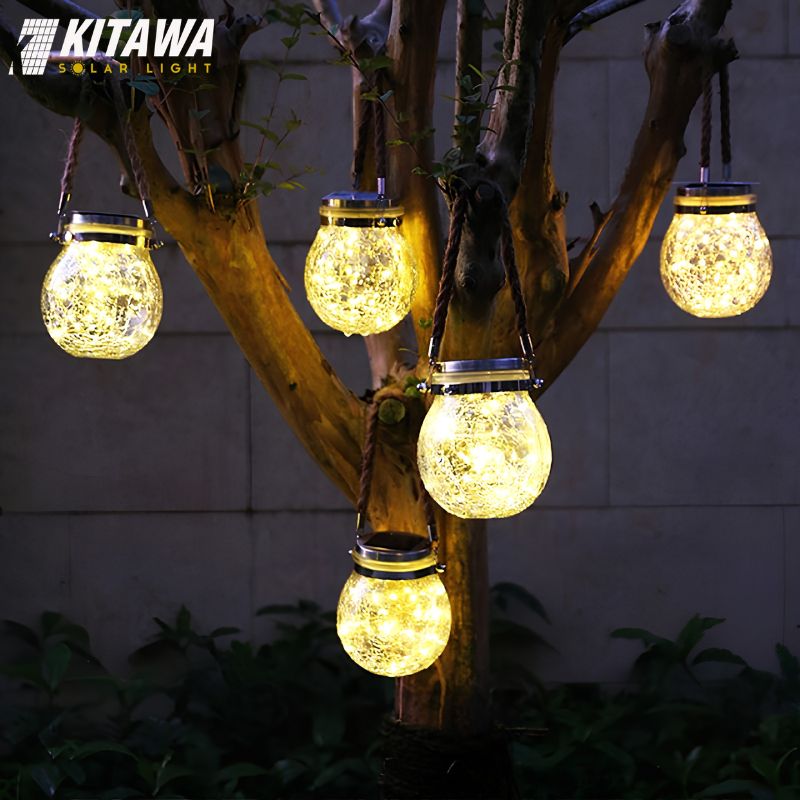 Đèn trụ cổng năng lượng mặt trời hỗ trợ chiếu sáng và tạo điểm nhấn cảnh quan