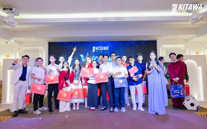 Hoạt động trao quà Tết cho nhân viên