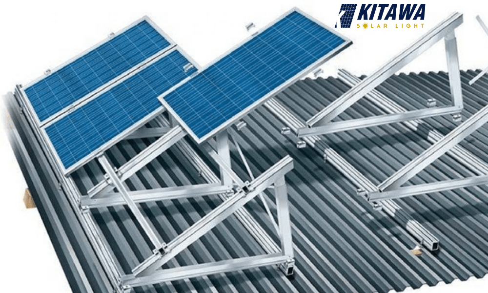 Phụ kiện lắp đặt tấm pin năng lượng mặt trời phải đảm bảo tính an toàn.