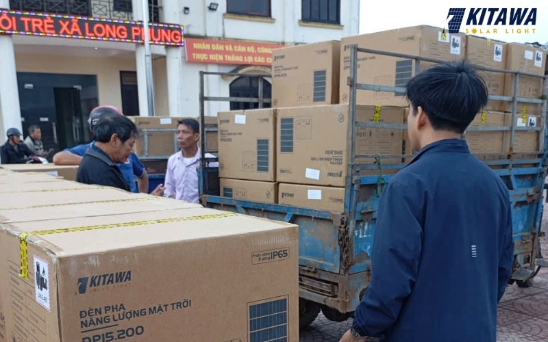 Sử dụng đèn năng lượng mặt trời không cần phải đóng hóa đơn tiền điện