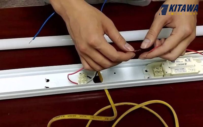 sửa đèn LED nhấp nháy