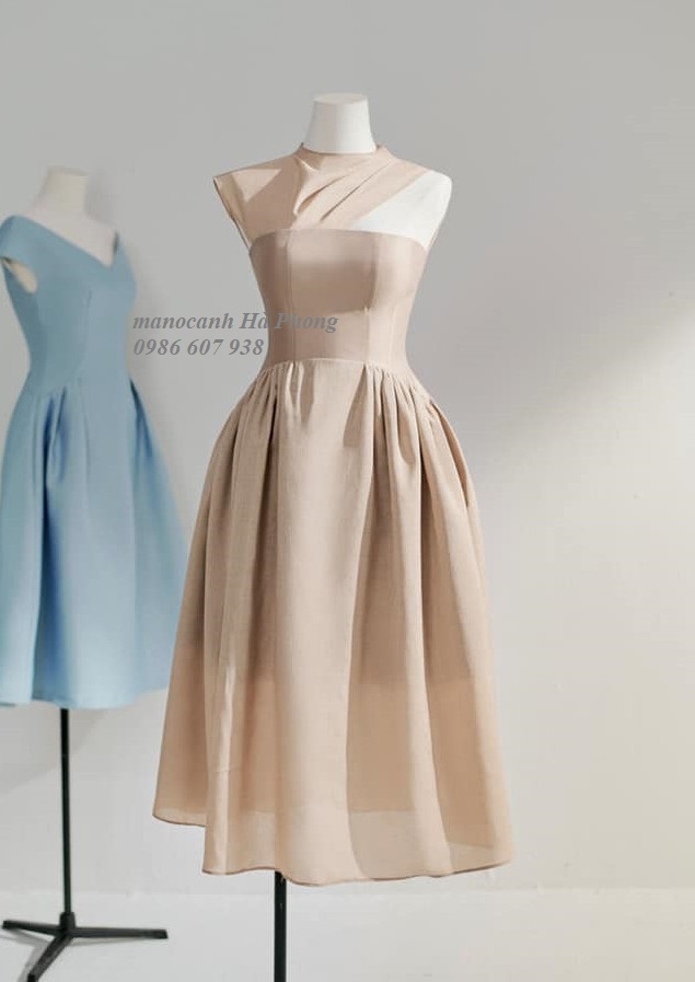 Manocanh nữ không tay, chóp bằng vải, chân gang đen