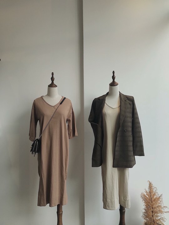 Manocanh nữ không tay, chóp gỗ, chân gang đen