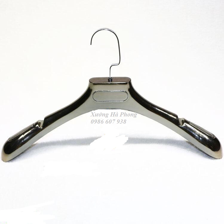 Móc áo nhựa nhập khẩu màu trắng