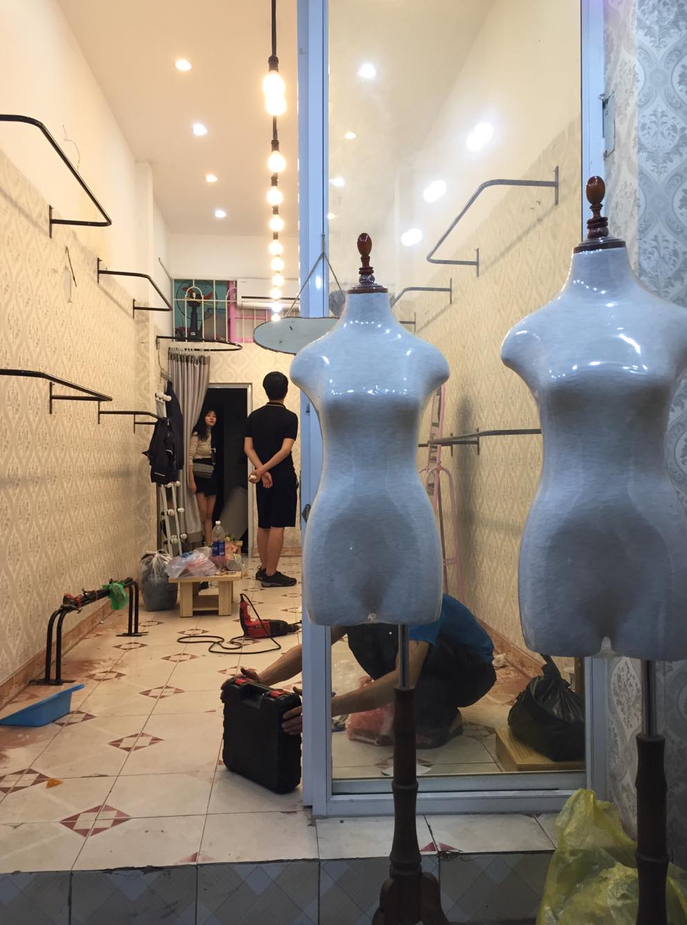 Manocanh nữ thân bọc vải cotton, chốt lệch, chân gỗ 3 chạc