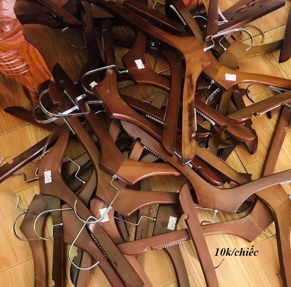 Móc áo nữ gỗ đầu móc vuông ngắn inoc