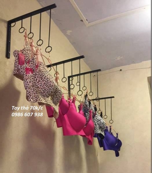 tay thả giọt lệ