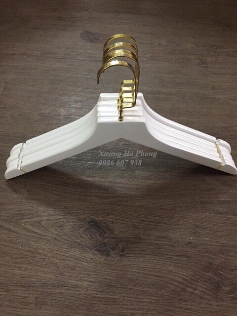 Móc áo gỗ trắng đầu vuông, đầu móc vuông ngắn vàng