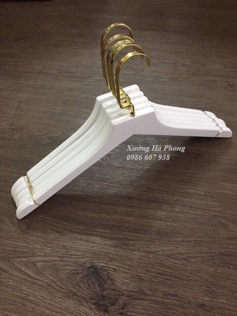 Móc áo gỗ trắng đầu vuông, đầu móc vuông ngắn vàng