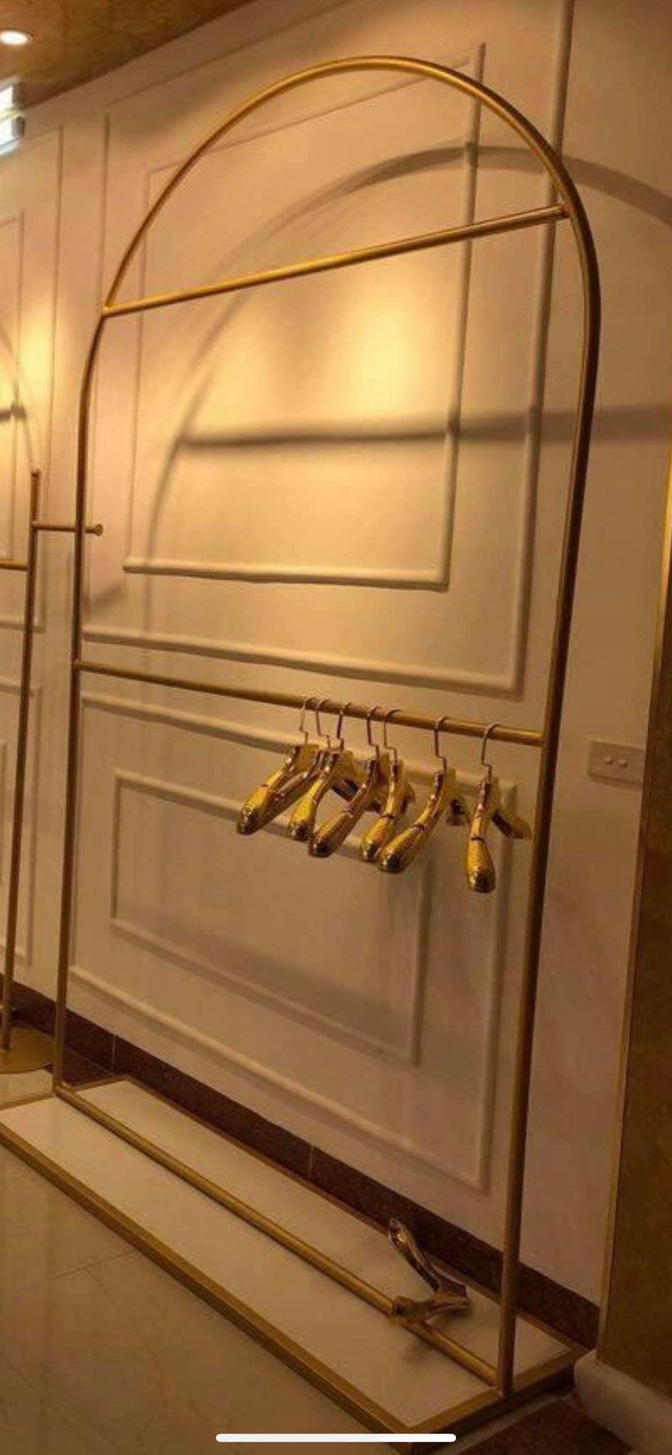 Móc áo nhựa nhập khẩu mạ vàng (đầu móc vuông ngắn vàng)