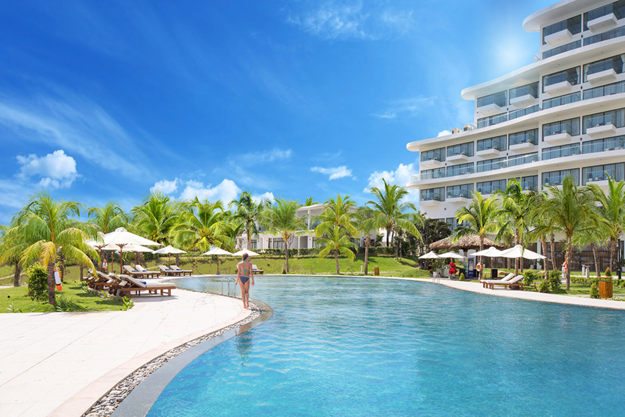 ho-boi-cam-ranh-riviera-beach-resort