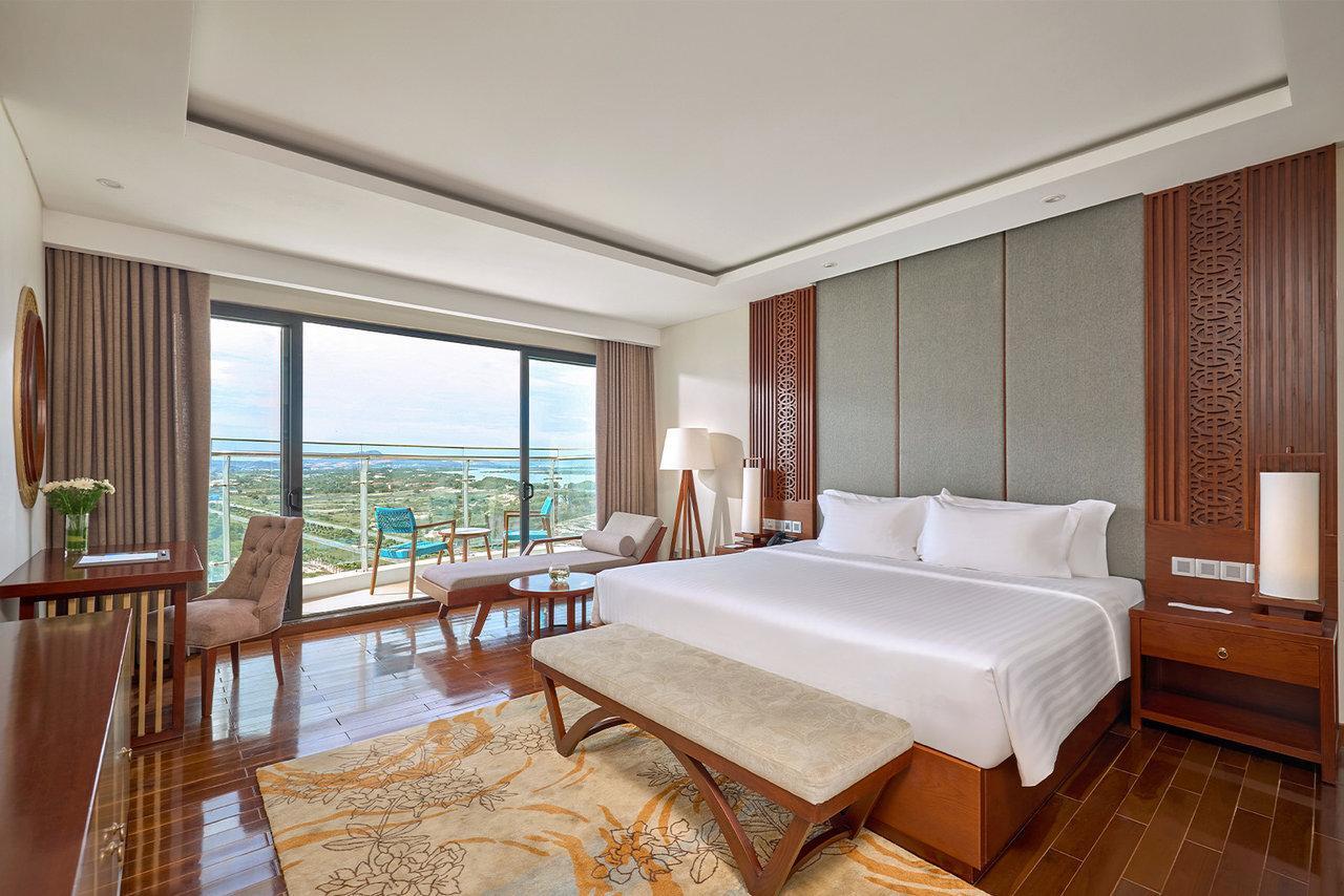 phong-deluxe-duyen-ha-resort-cam-ranh