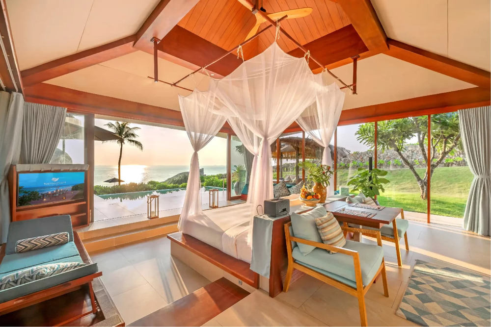 beach-front-pool-villa-fusion-resort-cam-ranh