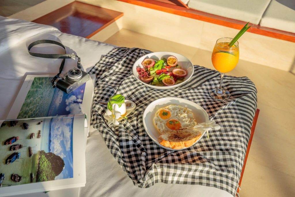bua-sang-fusion-resort-cam-ranh