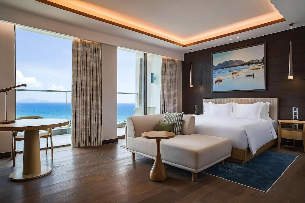 suite-huong-bien-radisson-blu-resort-cam-ranh