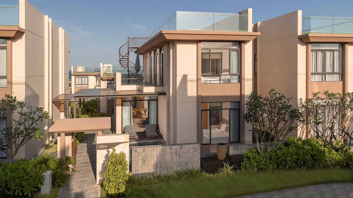 garden-pool-villa-wyndham-garden-cam-ranh