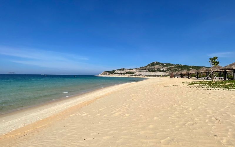 bien-wyndham-grand-kn-paradise-cam-ranh