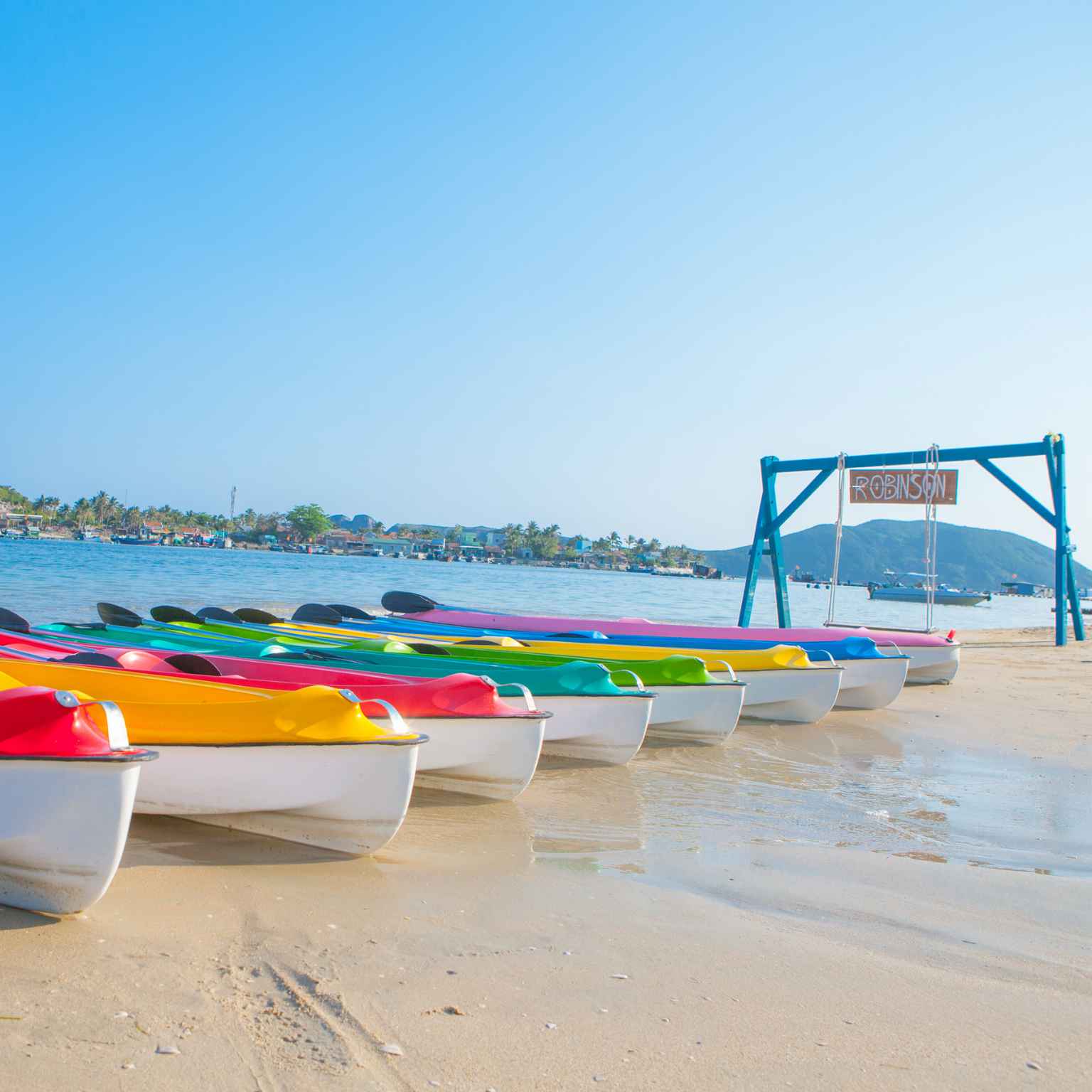 Khám phá Vịnh Nha Trang - Đoàn Chị Diễm