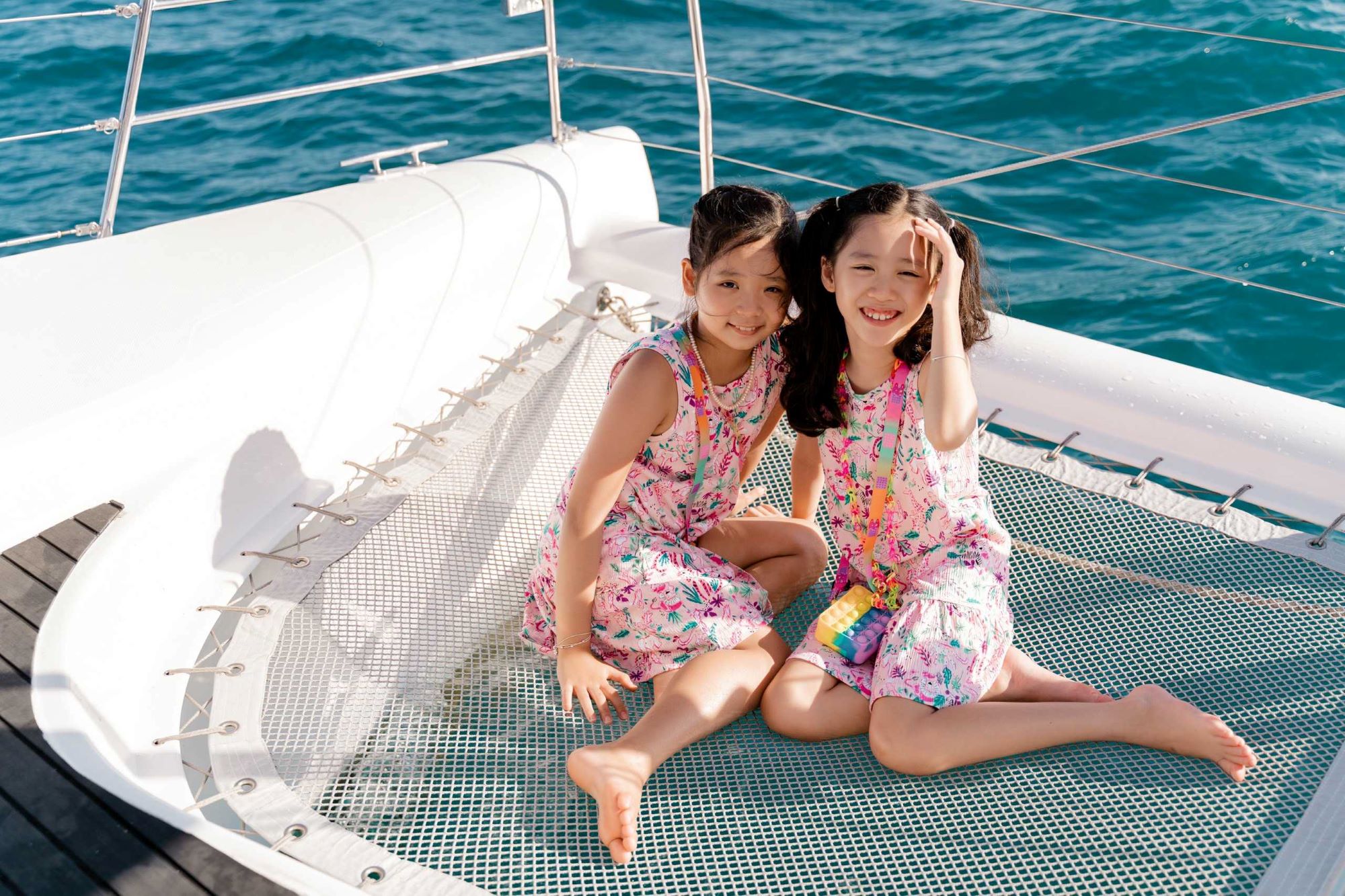 Tham Quan Ninh Vân Bay Bằng Thuyền Buồm (Sailing Yacht)