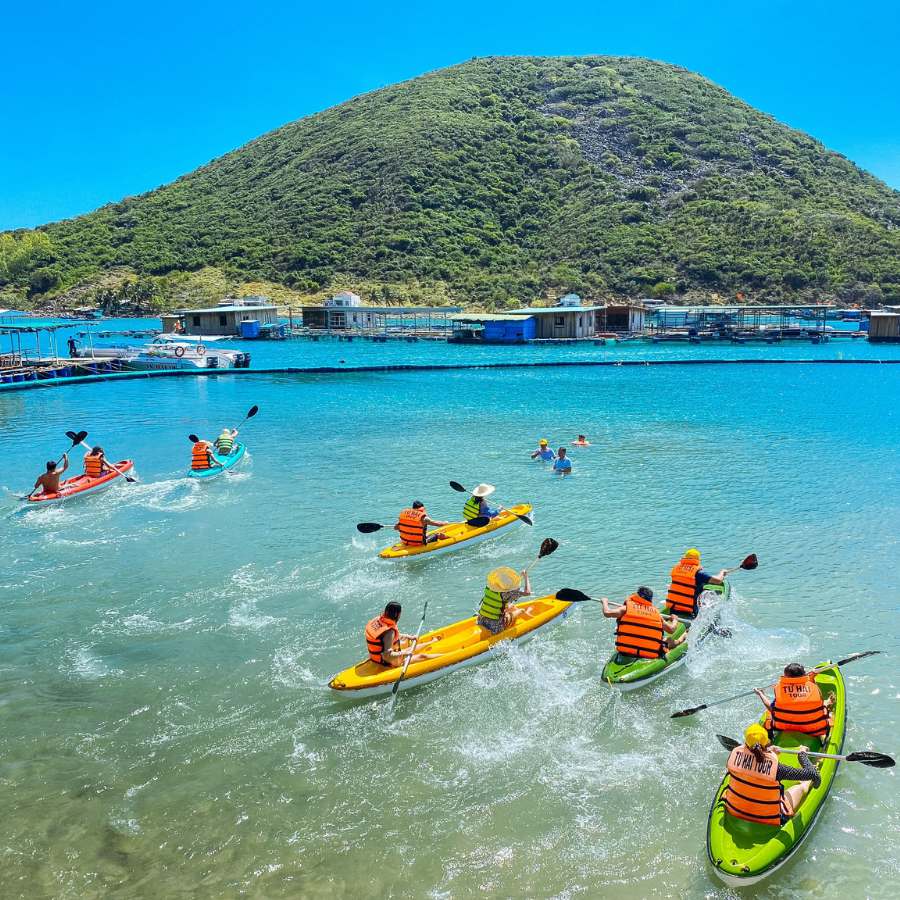 Thiên Nhiên Hùng Vĩ và Trải Nghiệm Độc Đáo (nguồn: nhatranglove.com)