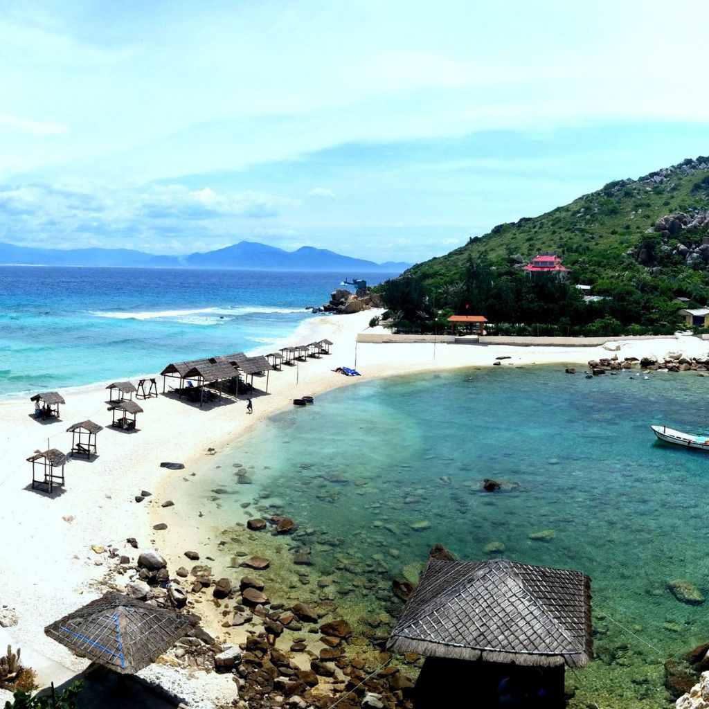 Tour Đảo Yến Hòn Nội Trong Ngày