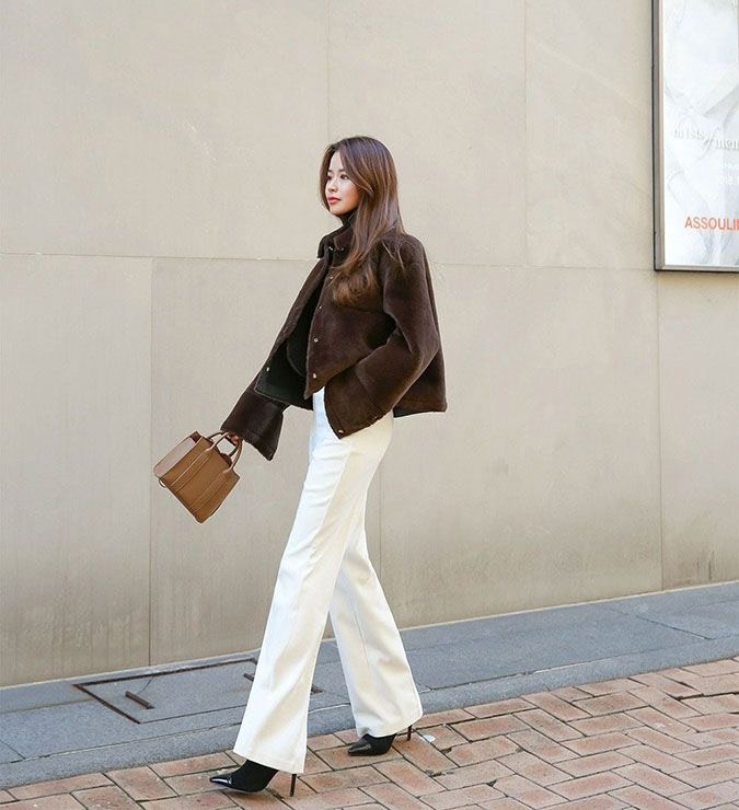 ĐI LÀM THÌ CÓ MANG GIÀY BOOTS ĐƯỢC KHÔNG?