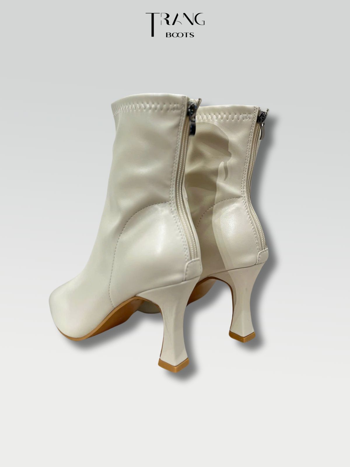 ANKLE BOOTS GÓT NHỌN DA MỜ MÀU TRẮNG KEM