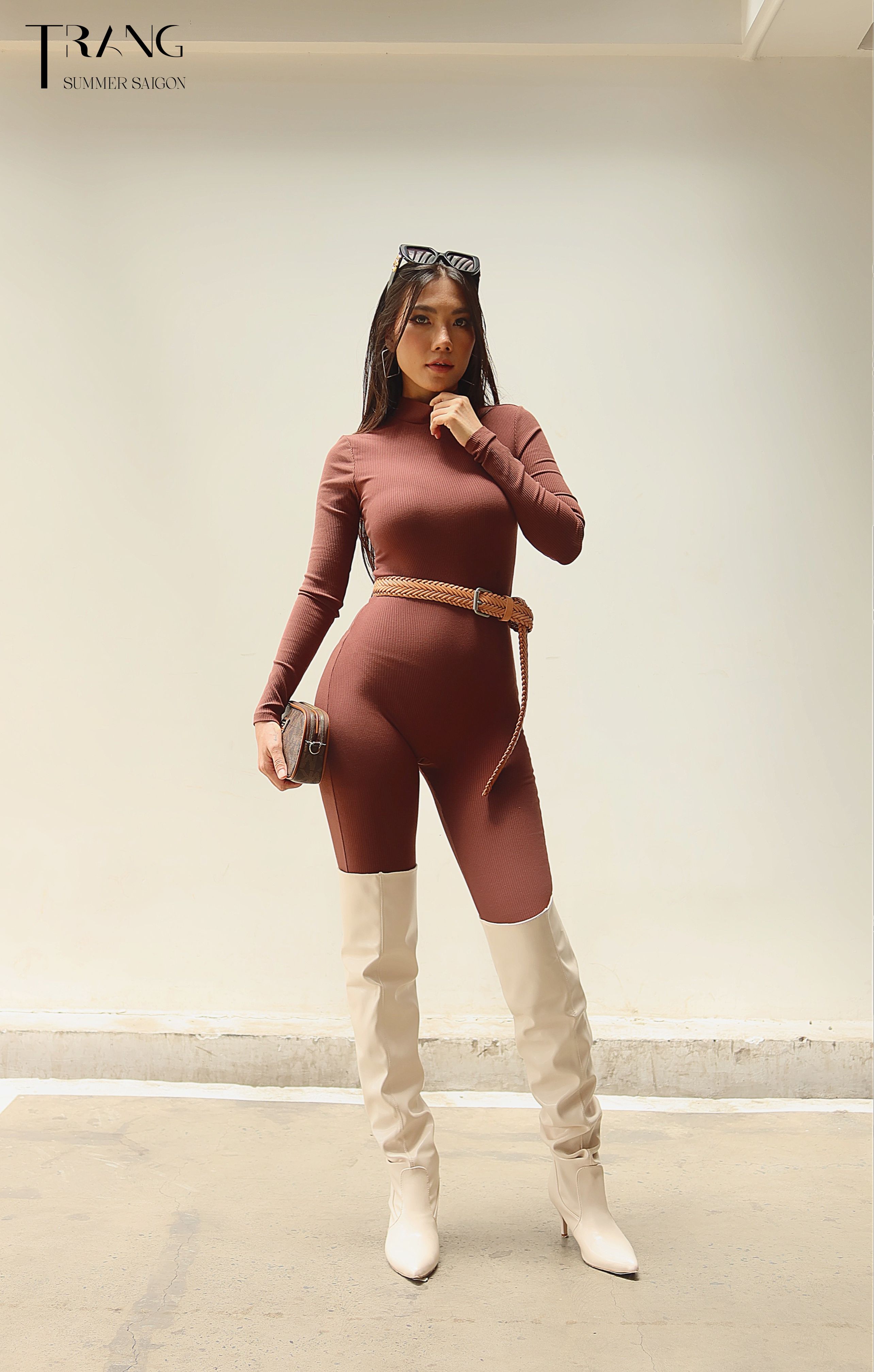 KNEE BOOTS PHOM NHÚN