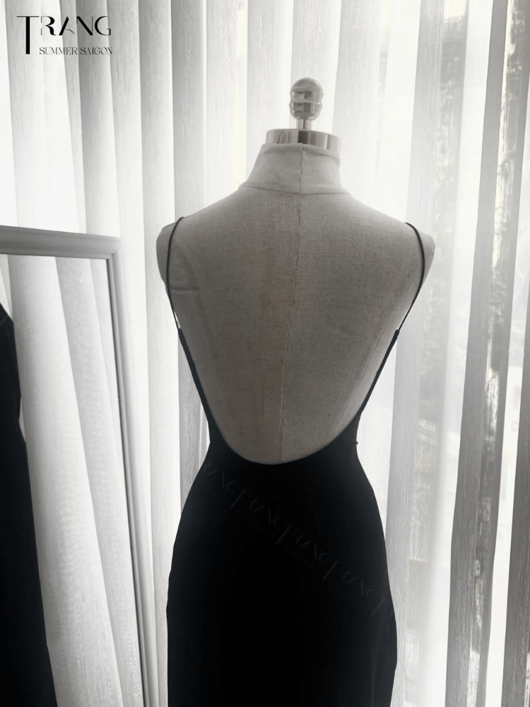 ĐẦM ÔM DÁNG DÀI HAI DÂY HỞ LƯNG