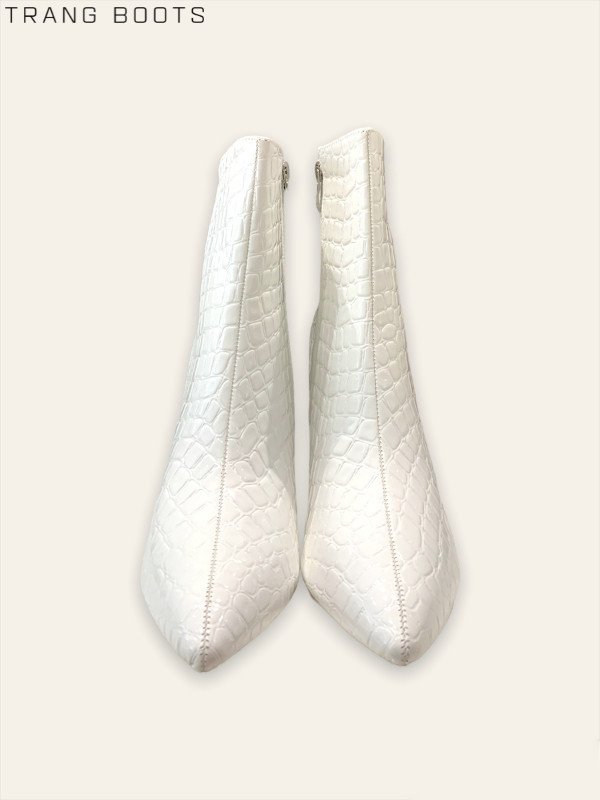 ANKLE BOOTS MŨI NHỌN DA RẮN BÓNG GÓT TRỤ