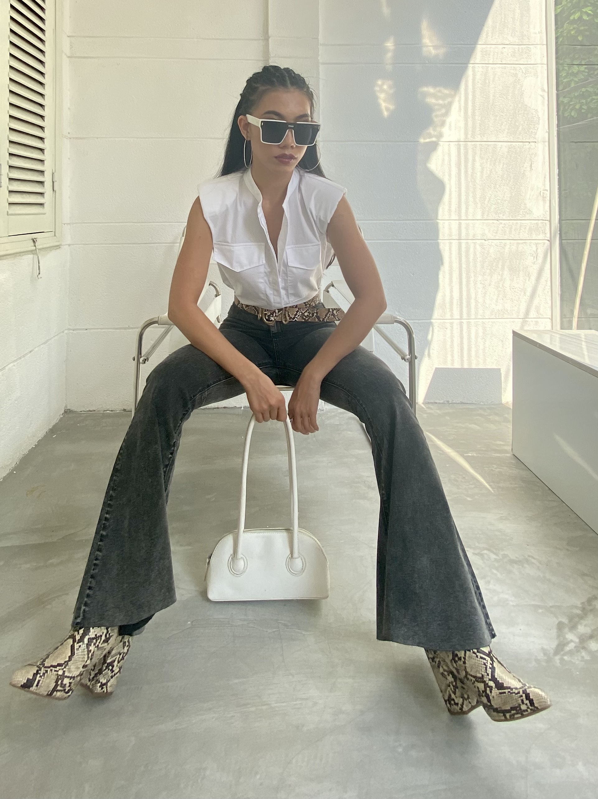 QUẦN JEANS ĐEN ỐNG LOE