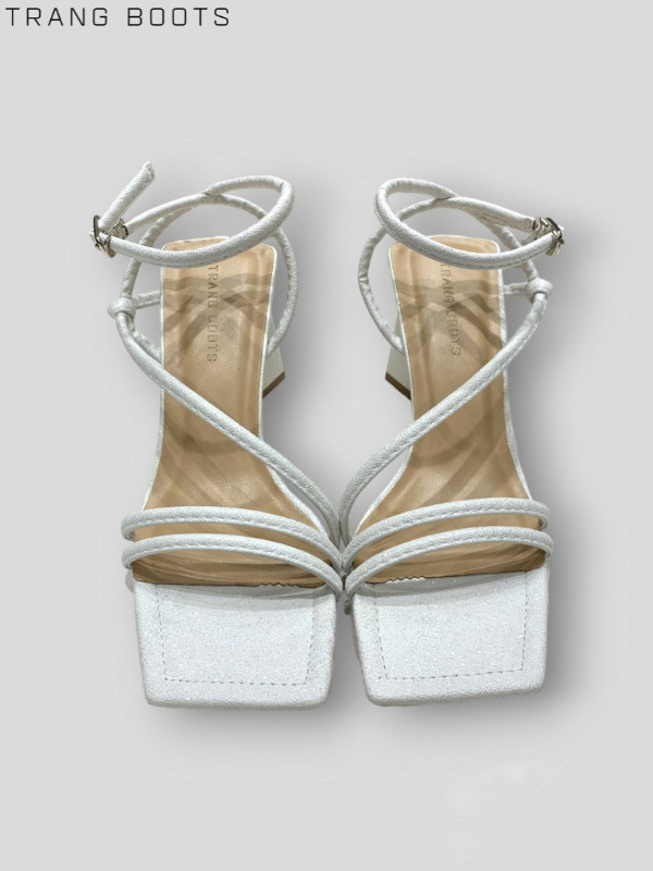 SHINY SANDAL