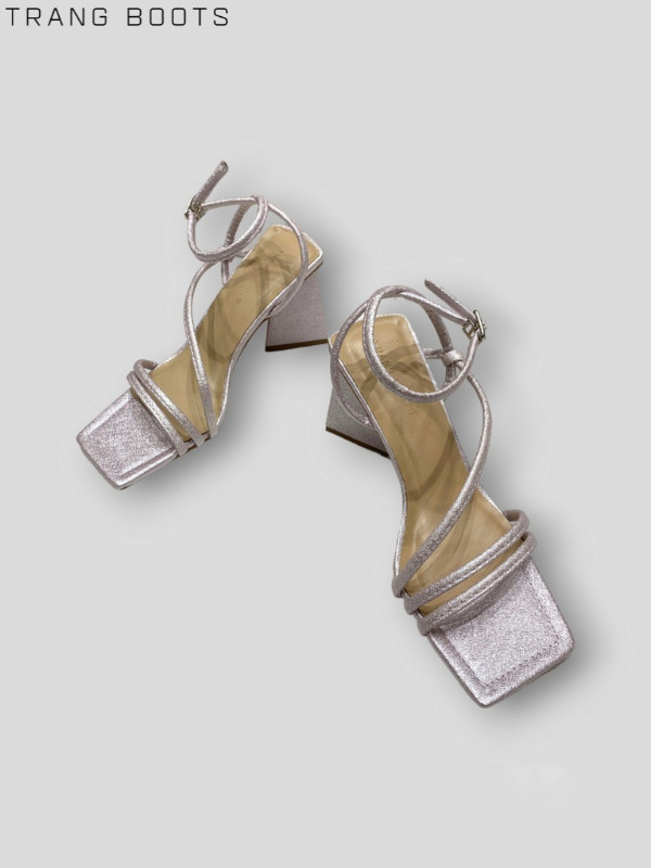 SHINY SANDAL