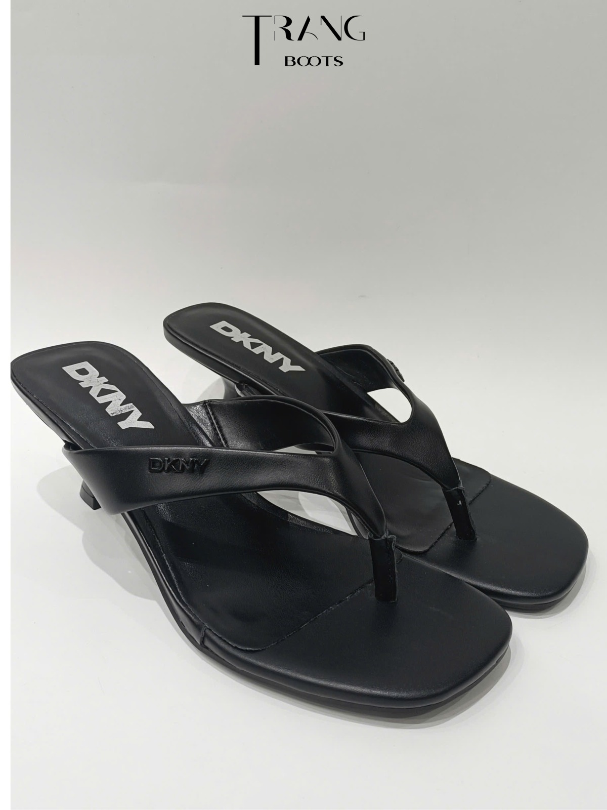 GUỐC XỎ NGÓN DKNY