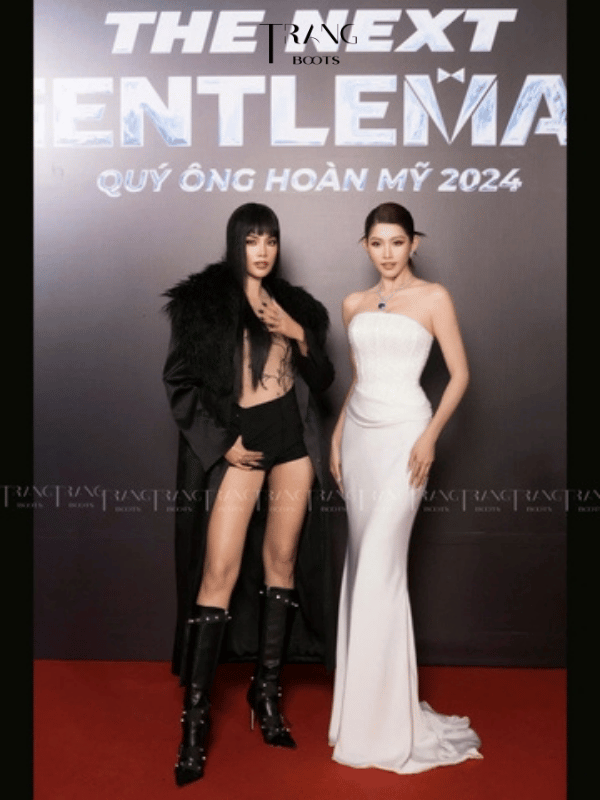 KNEE BOOTS MŨI NHỌN ĐÍNH HOẠ TIẾT CÁ TÍNH