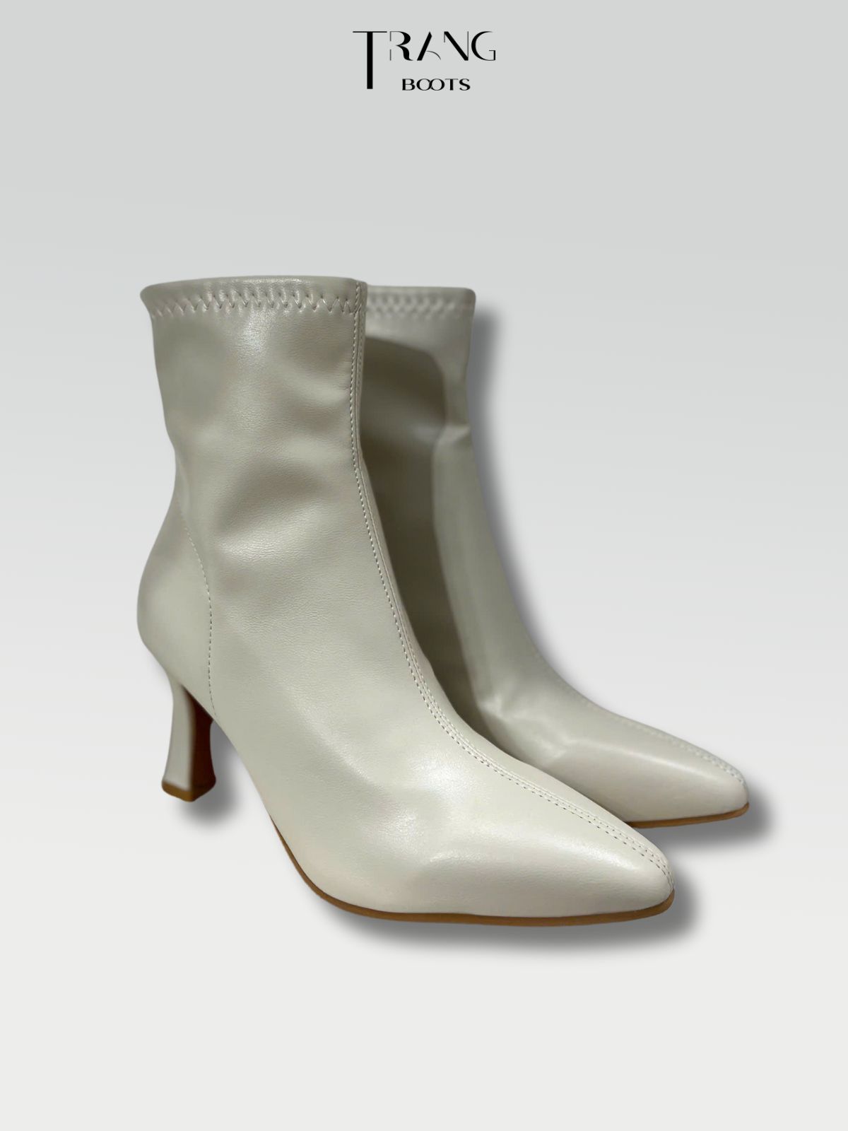 ANKLE BOOTS GÓT NHỌN DA MỜ MÀU TRẮNG KEM