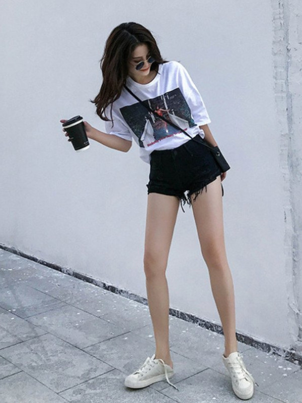 QUẦN SHORT JEANS RÁCH