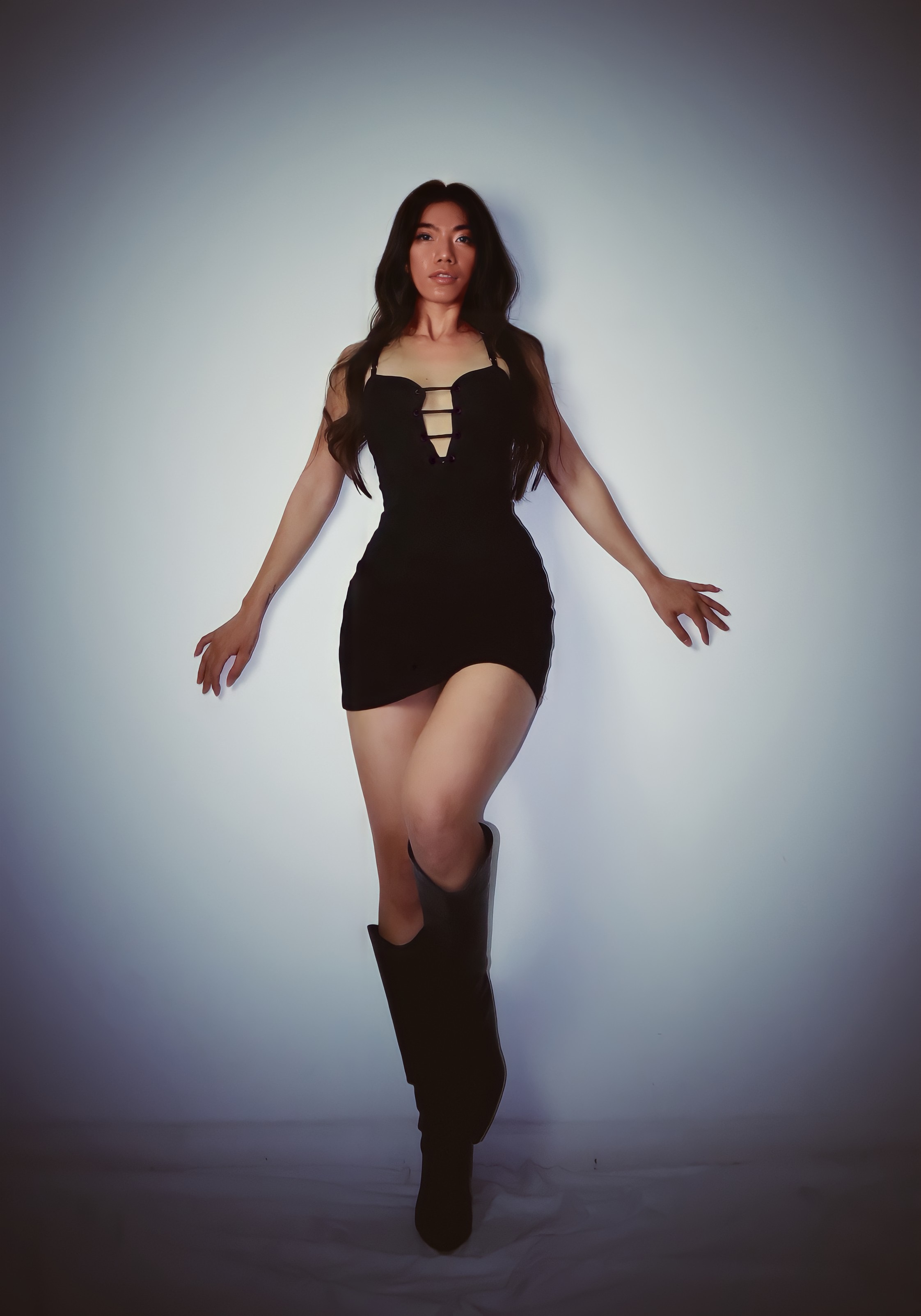 ĐẦM BODY CÚP NGỰC ĐEN