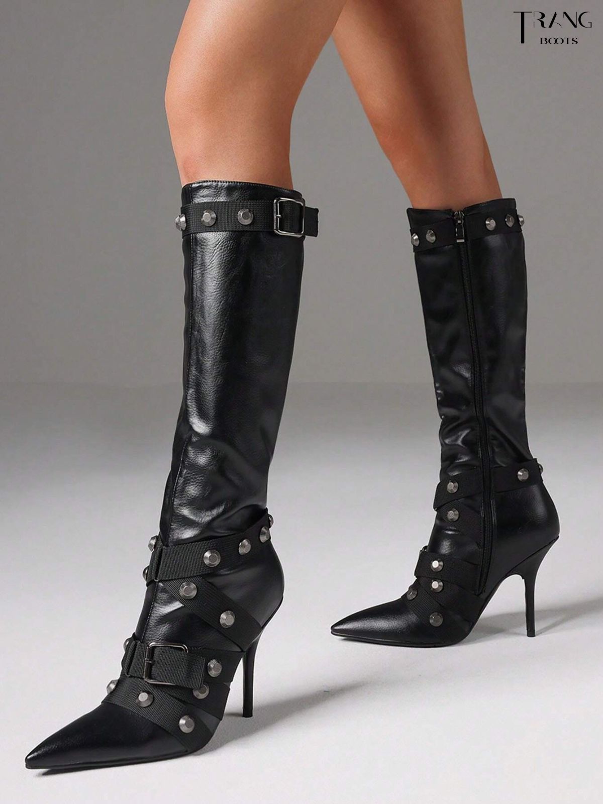KNEE BOOTS MŨI NHỌN ĐÍNH HOẠ TIẾT CÁ TÍNH MÀU ĐEN