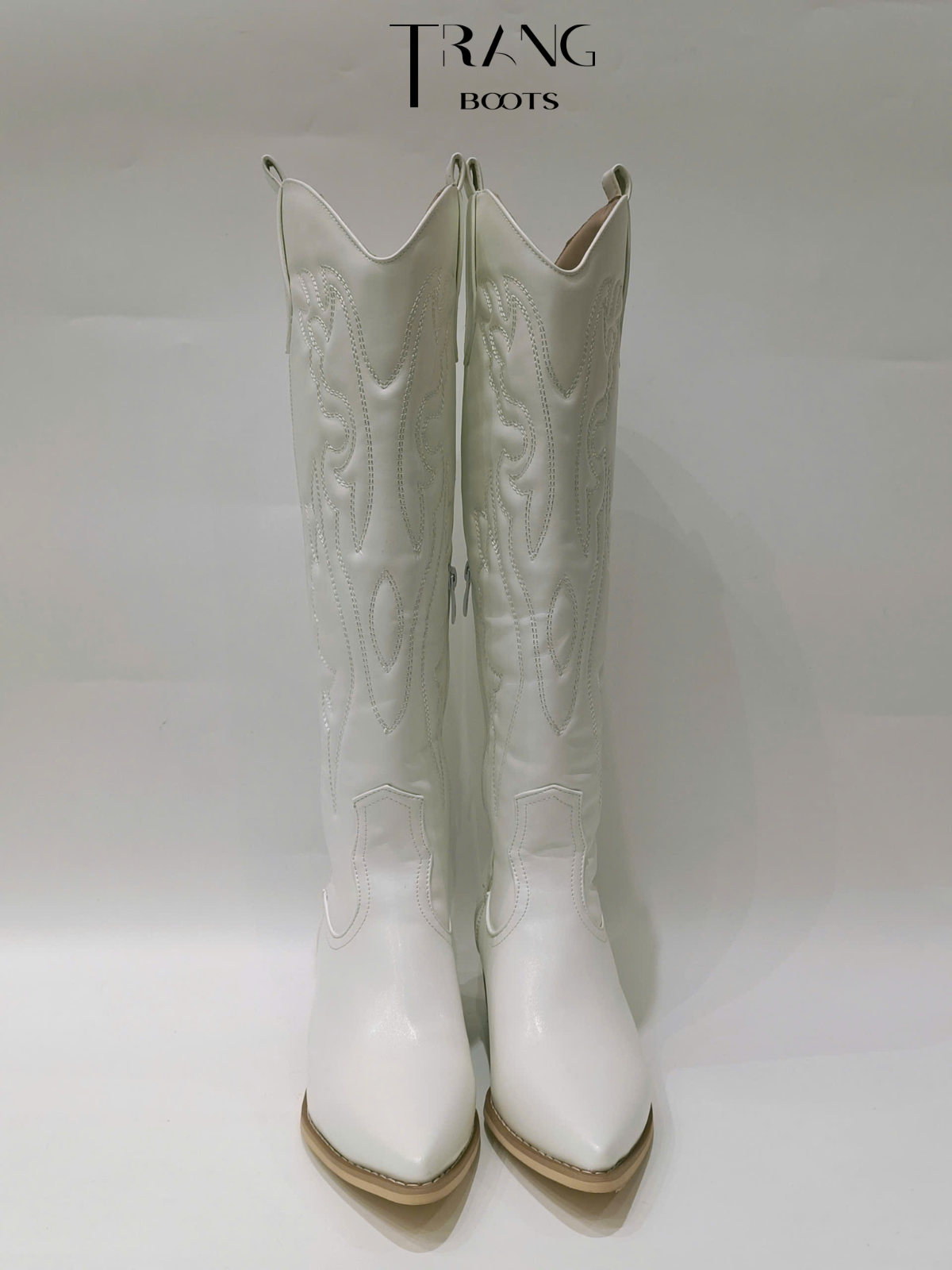 COWBOY KNEE BOOTS TRẮNG HỌA TIẾT NỔI