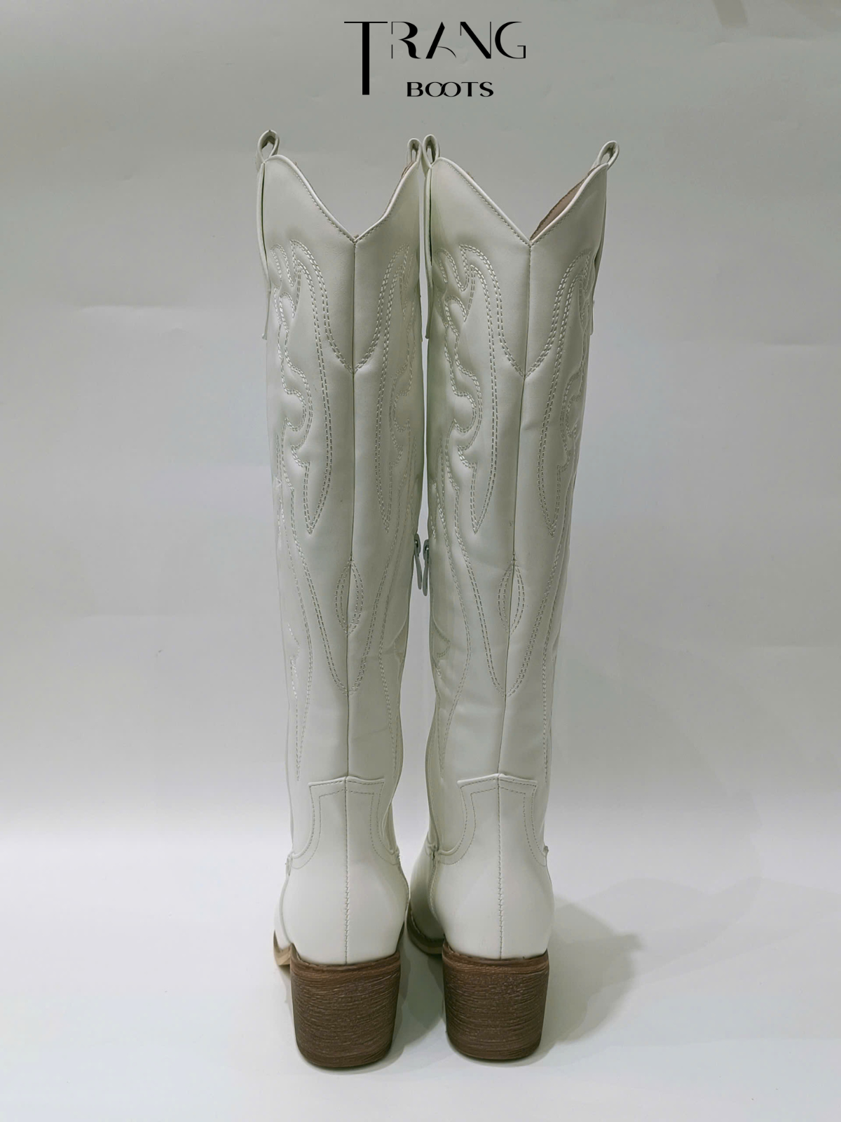 COWBOY KNEE BOOTS TRẮNG HỌA TIẾT NỔI